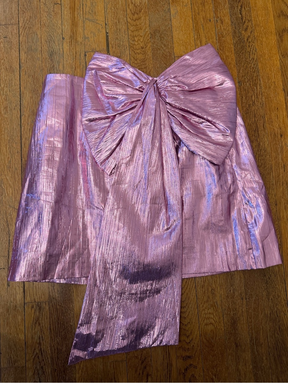 Hyacinth House Metallic Brenna Bow Mini Skirt